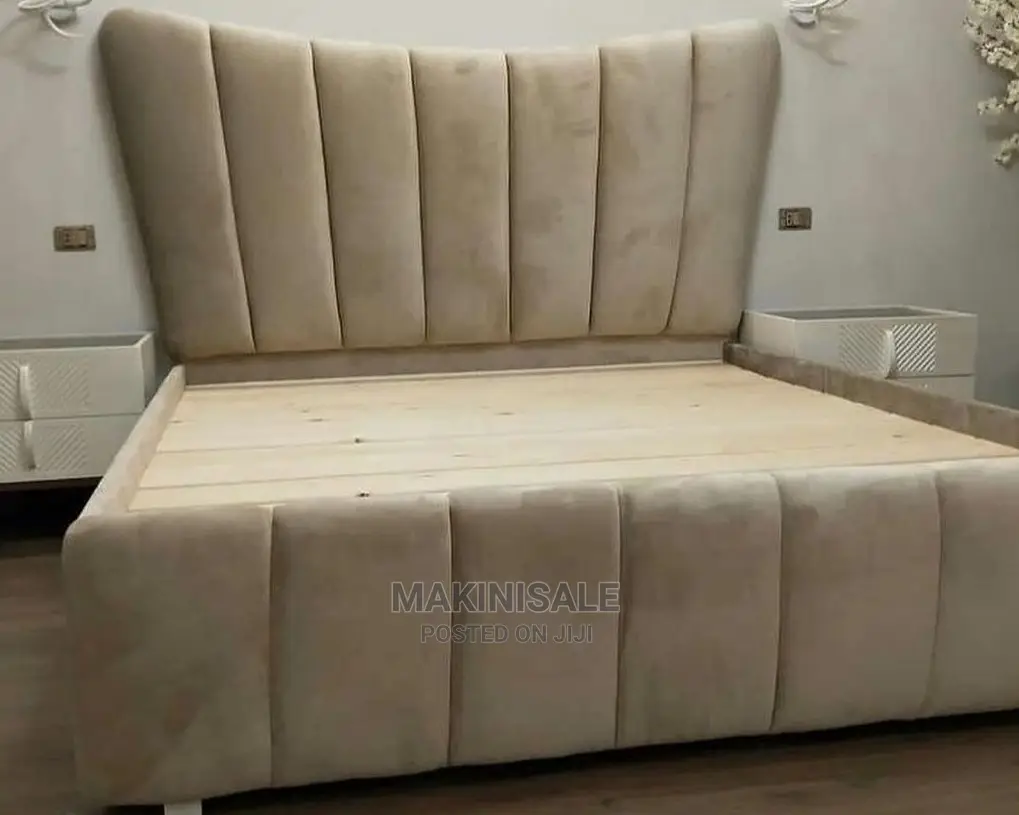 Kitanda Kizuri Sana Cha Sofa Simple