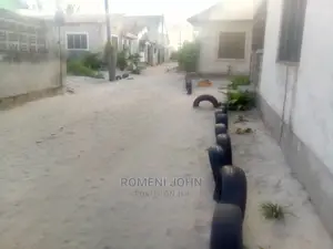 5bdrm House in Tanzania Daressalaam for Sale