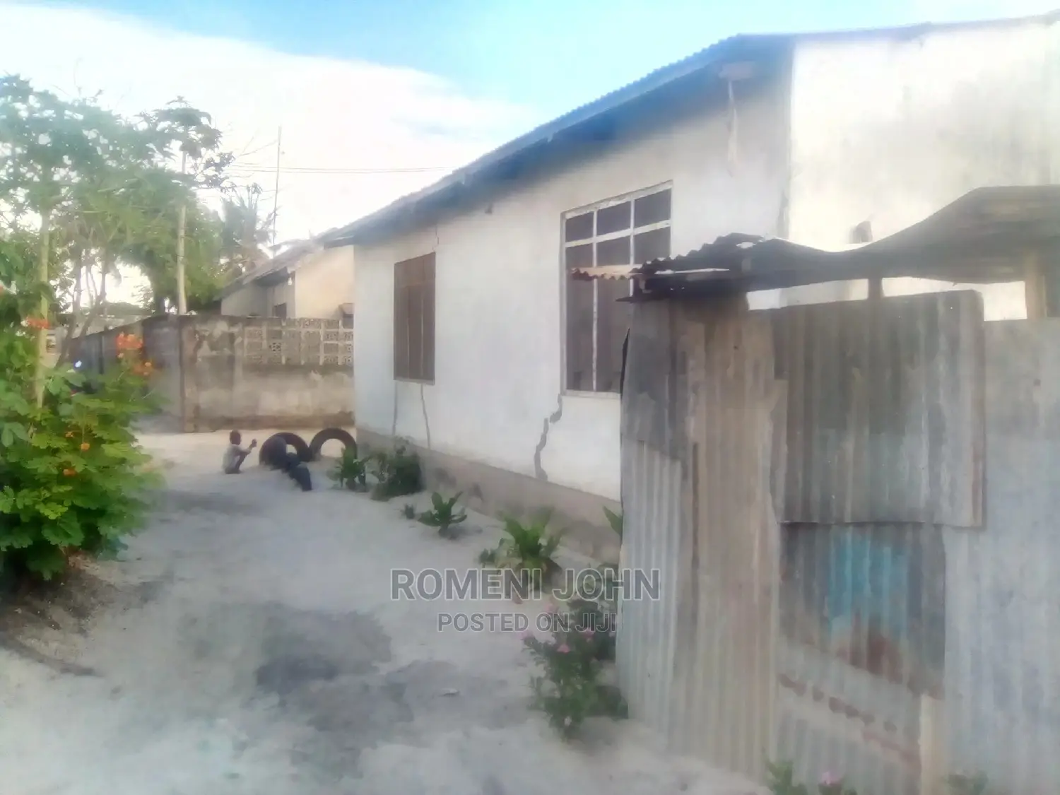 5bdrm House in Tanzania Daressalaam for Sale