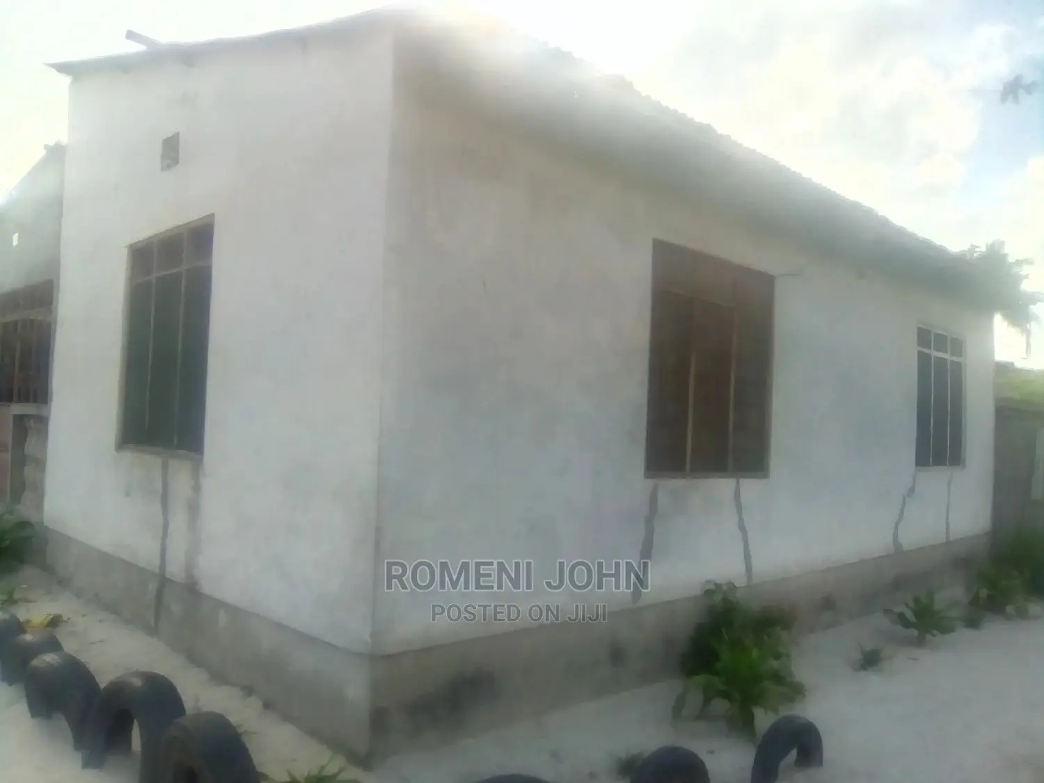 5bdrm House in Tanzania Daressalaam for Sale