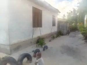 5bdrm House in Tanzania Daressalaam for Sale