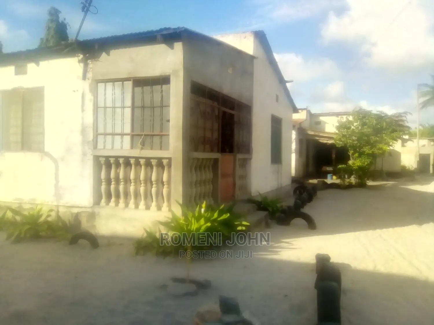 5bdrm House in Tanzania Daressalaam for Sale