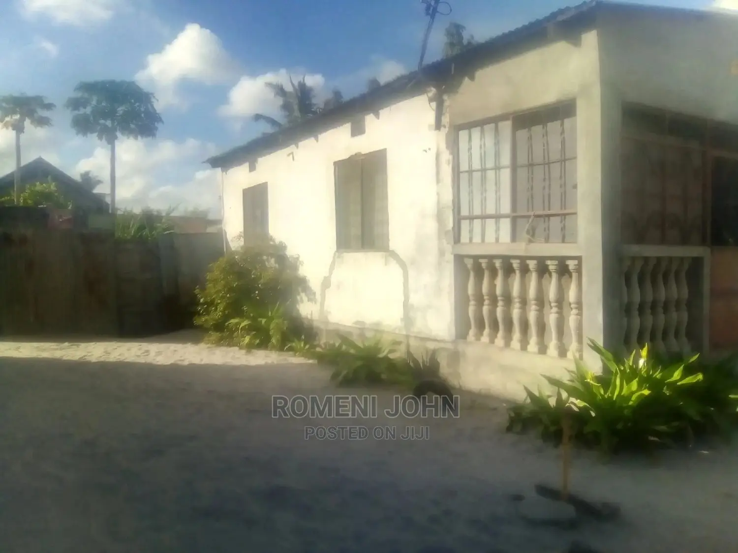 5bdrm House in Tanzania Daressalaam for Sale