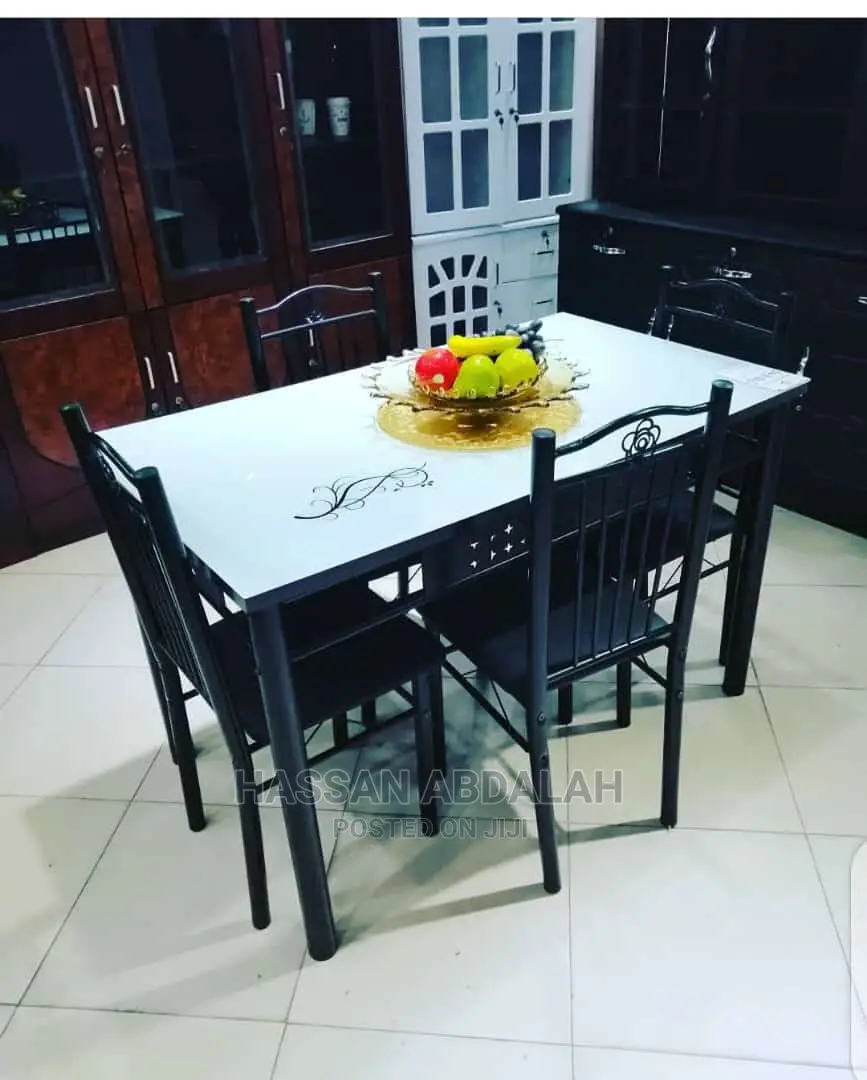 Daining Table Vt4