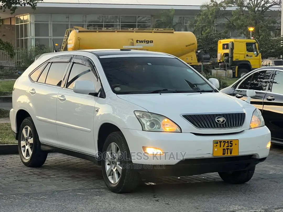 Toyota Harrier 2006 White