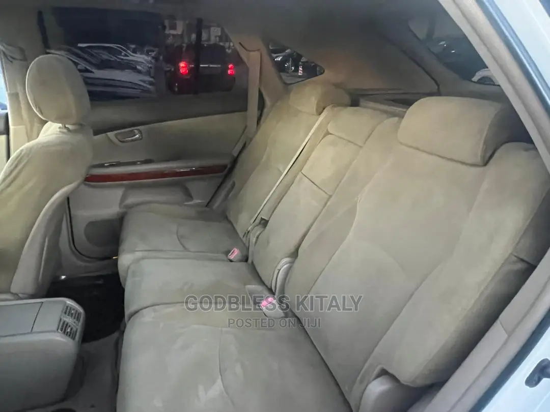 Toyota Harrier 2006 White