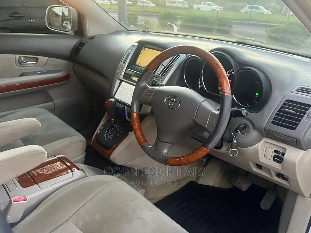 Toyota Harrier 2006 White
