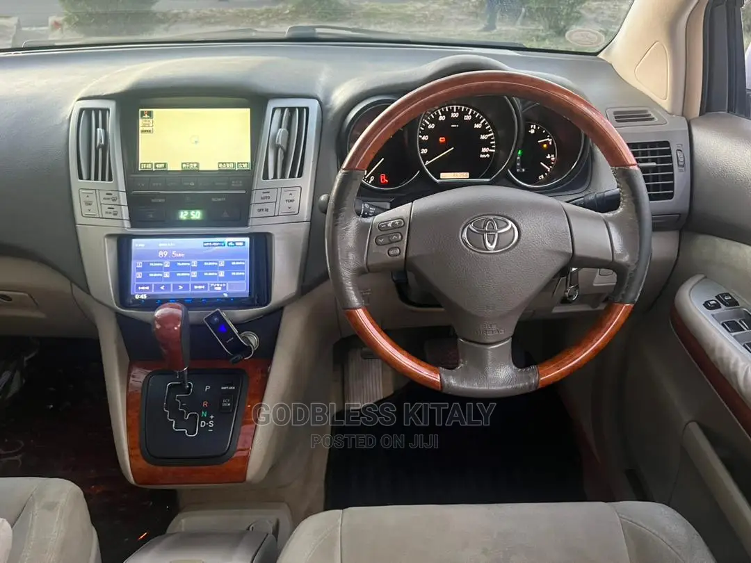 Toyota Harrier 2006 White