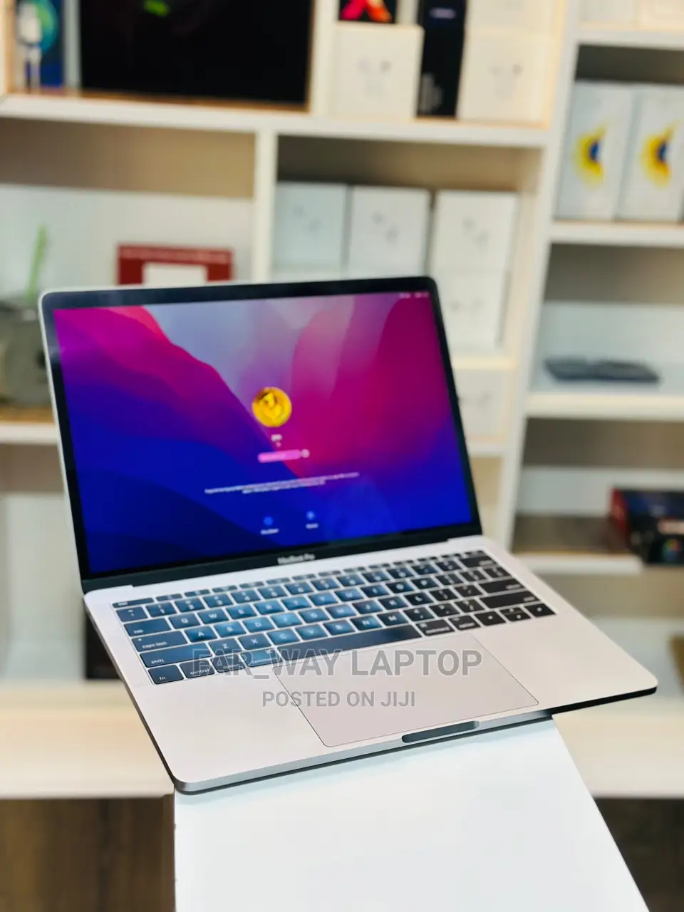 New Laptop Apple MacBook Air 2022 M2 8GB Apple M2 SSD 512GB