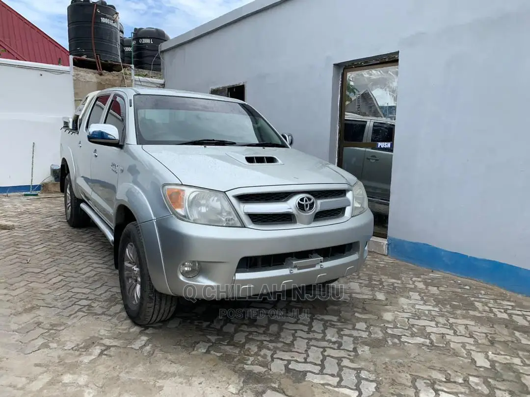 Toyota Hilux 2007 Silver