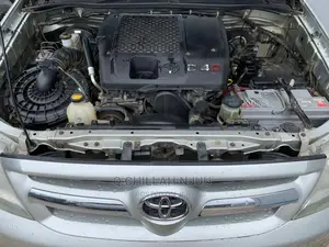 Toyota Hilux 2007 Silver