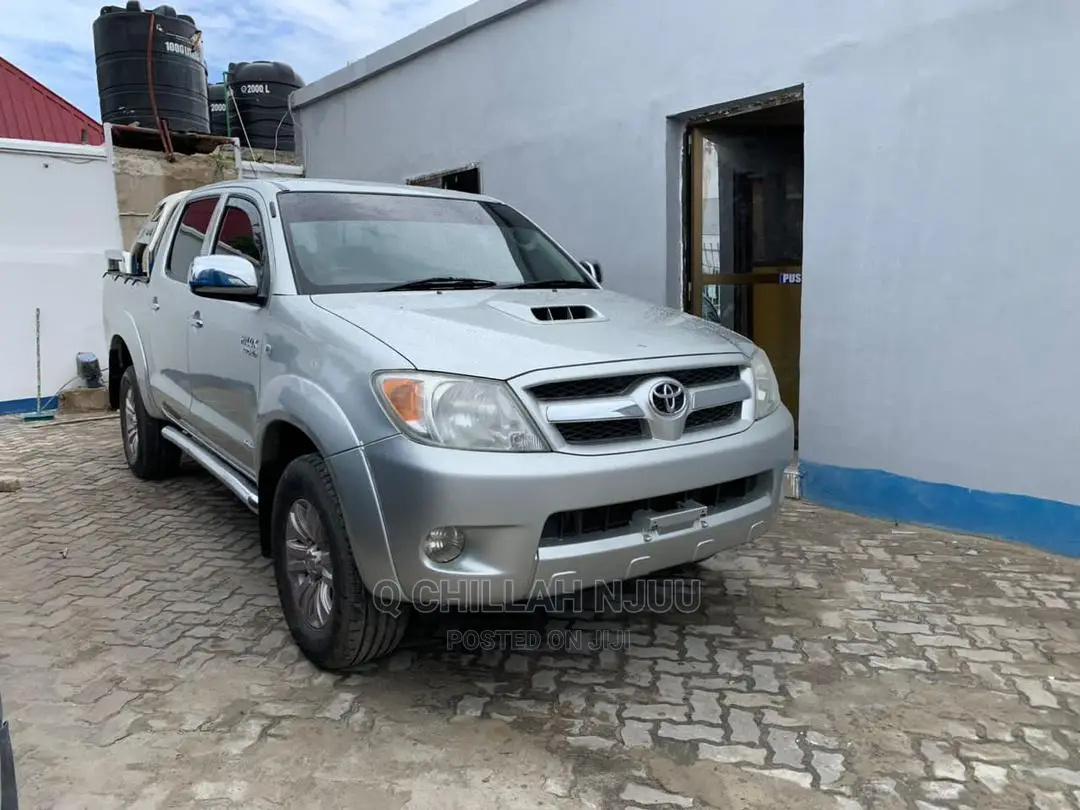 Toyota Hilux 2007 Silver