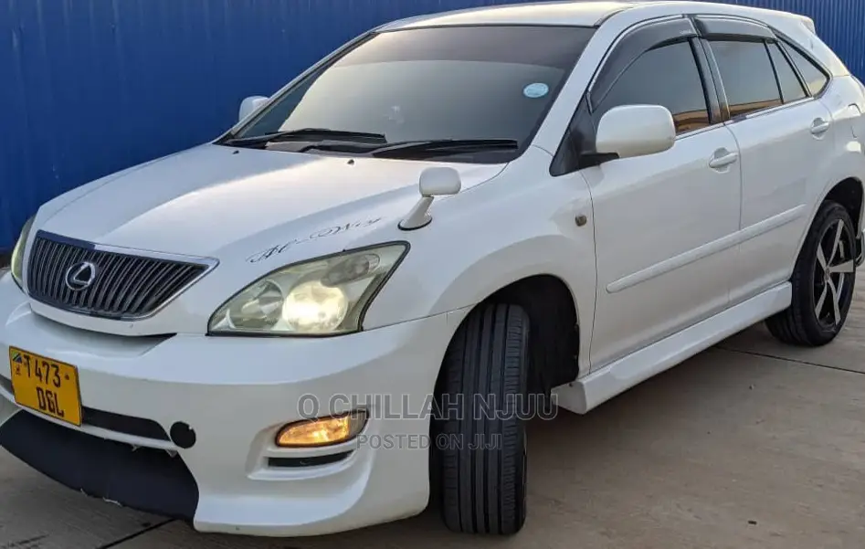 Toyota Harrier 2005 White