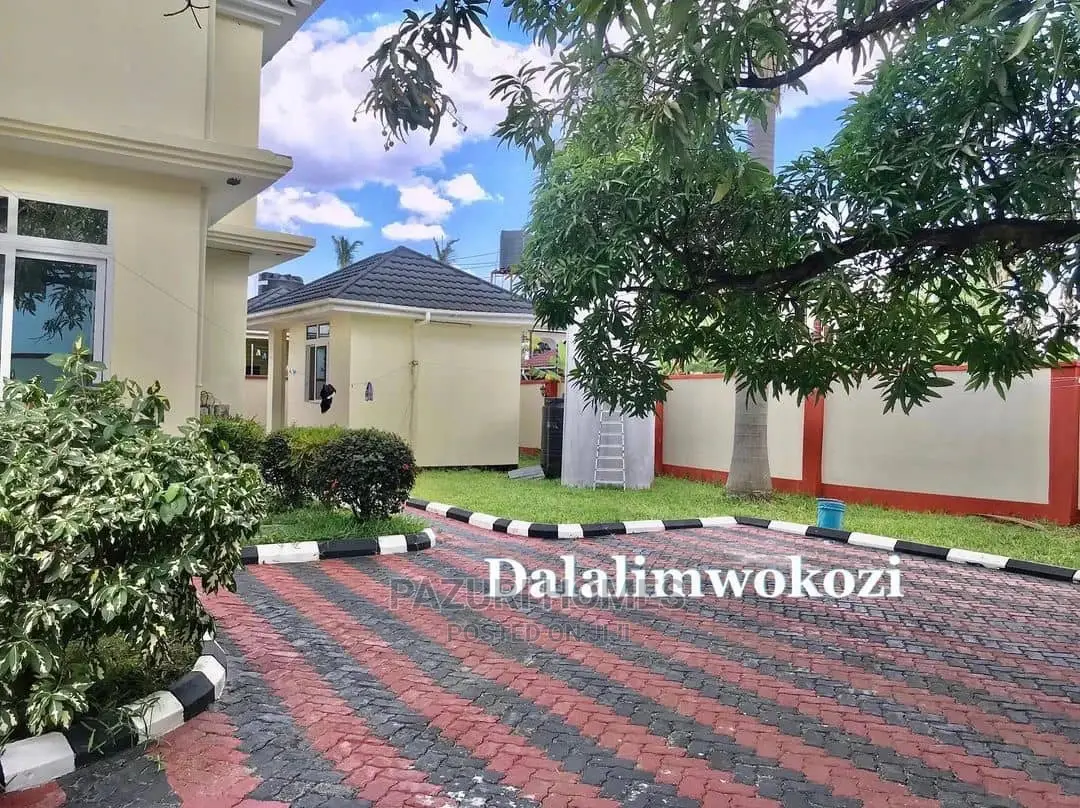 5bdrm Bungalow in Mbezi Beach for Rent