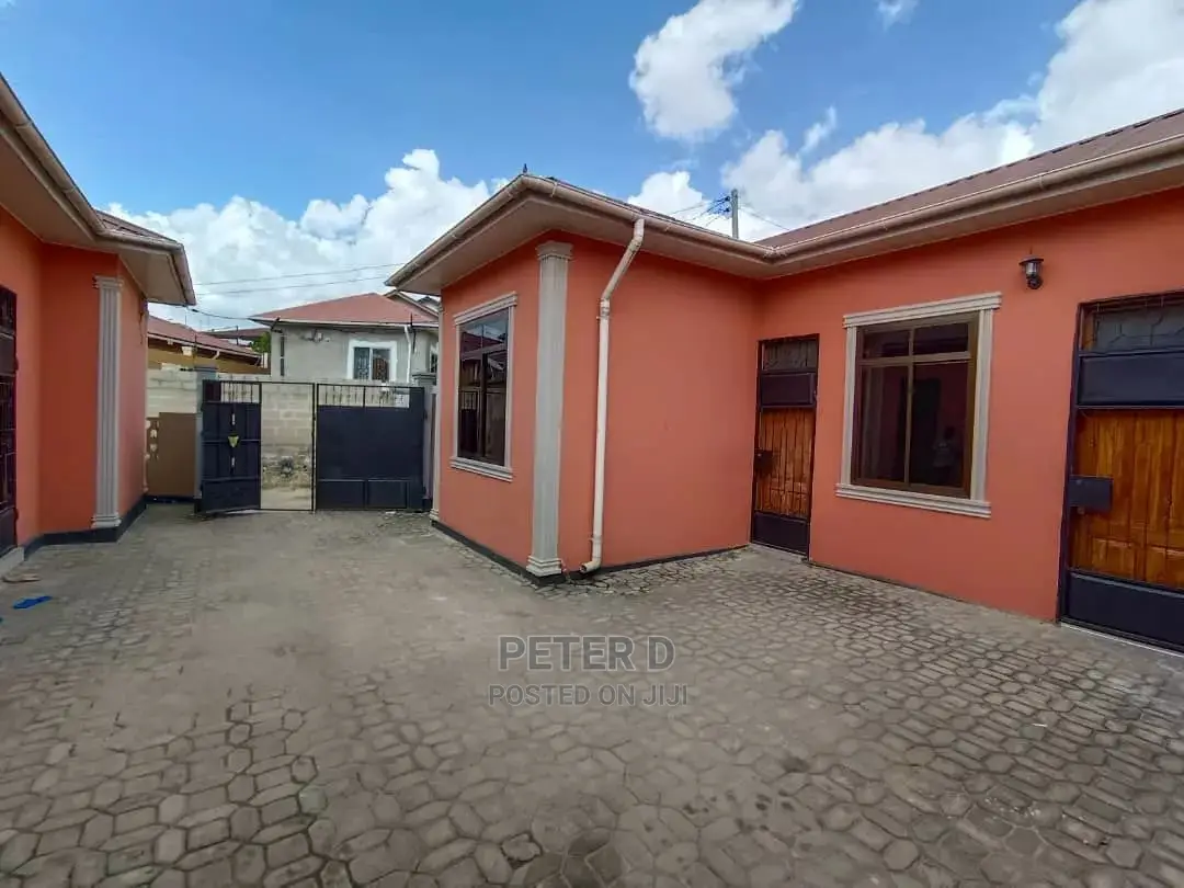 1bdrm Apartment in Kimara for rent