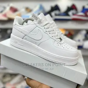 Nike Air Force 1
