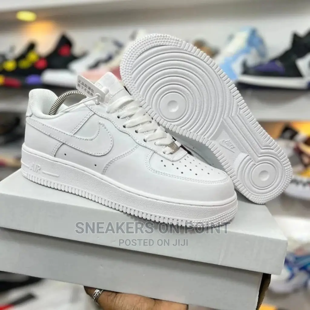 Nike Air Force 1