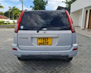 Nissan X-Trail 2.0 2004 Silver