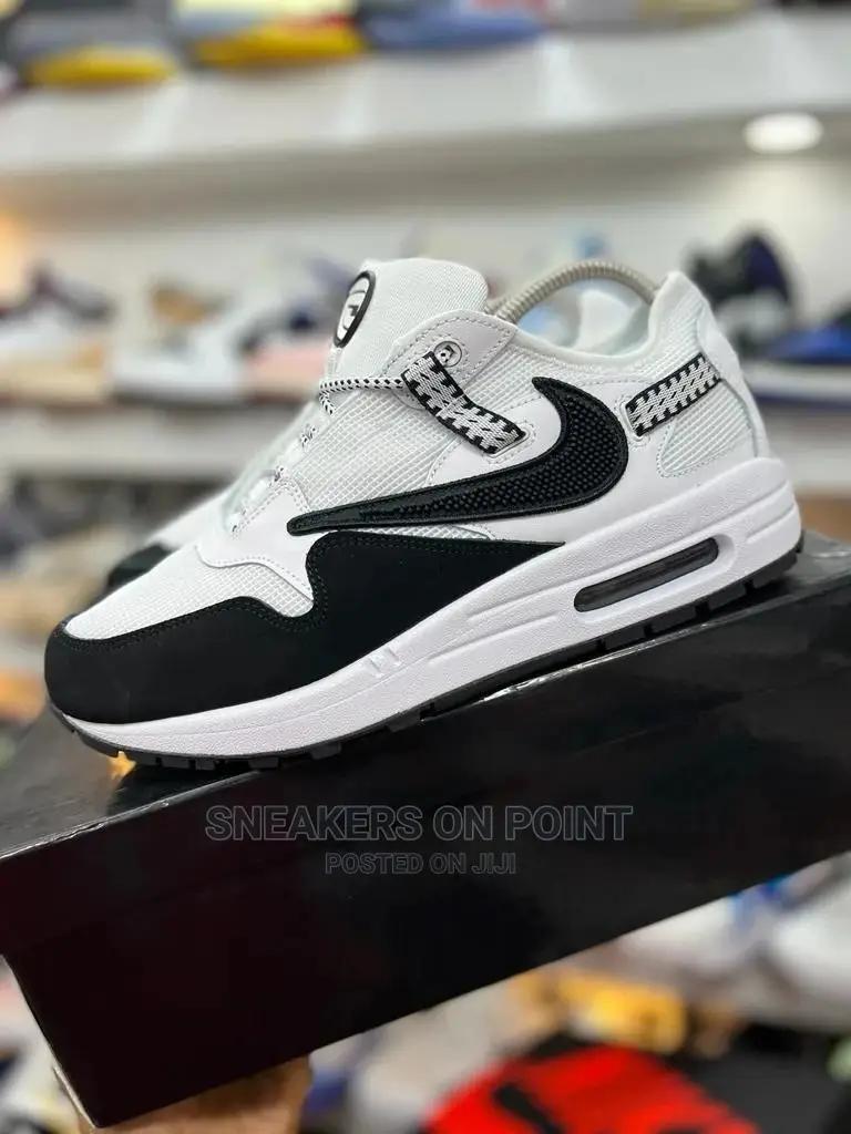 *Nike Travis Scott* *Airmax