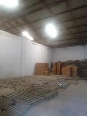 Warehouse 200 Sqm in Nyerere Rd