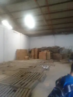 Warehouse 200 Sqm in Nyerere Rd
