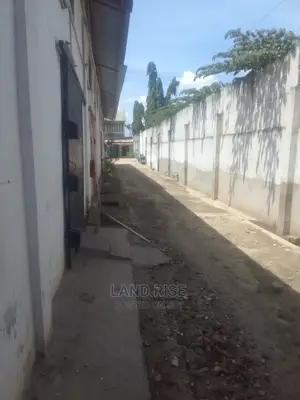 100 Sqm Warehouse for Rent