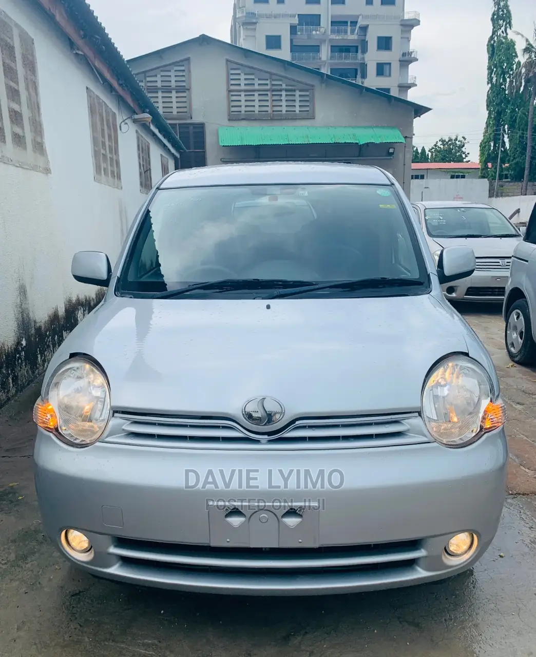Toyota Sienta 1.5 FWD 2004 Silver