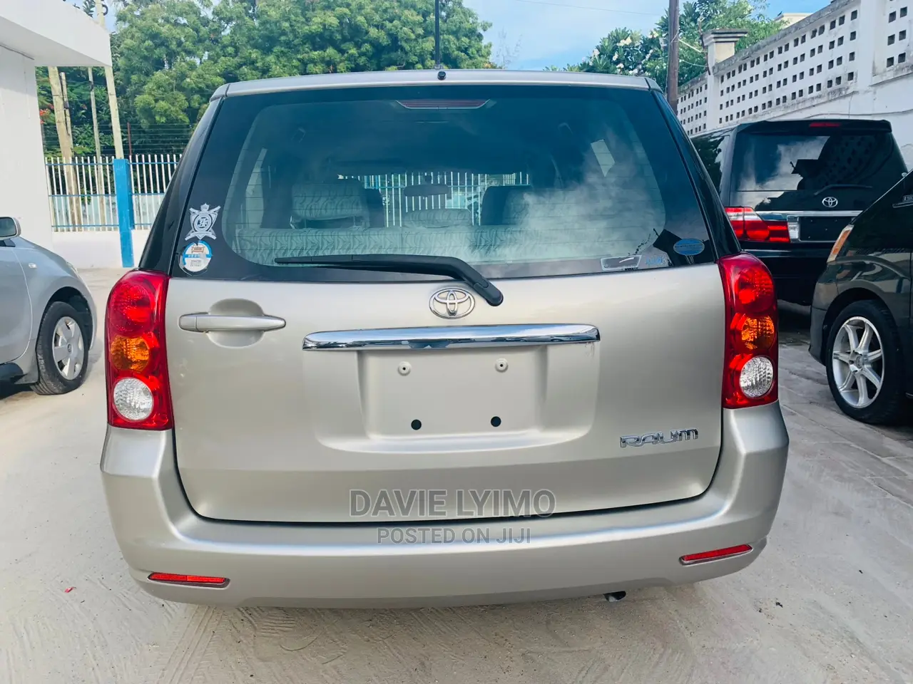 Toyota Raum 1.5 AWD 2004 Silver