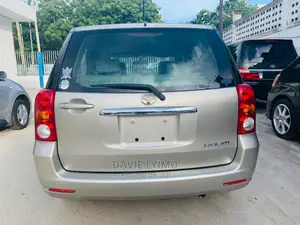 Toyota Raum 1.5 AWD 2004 Silver