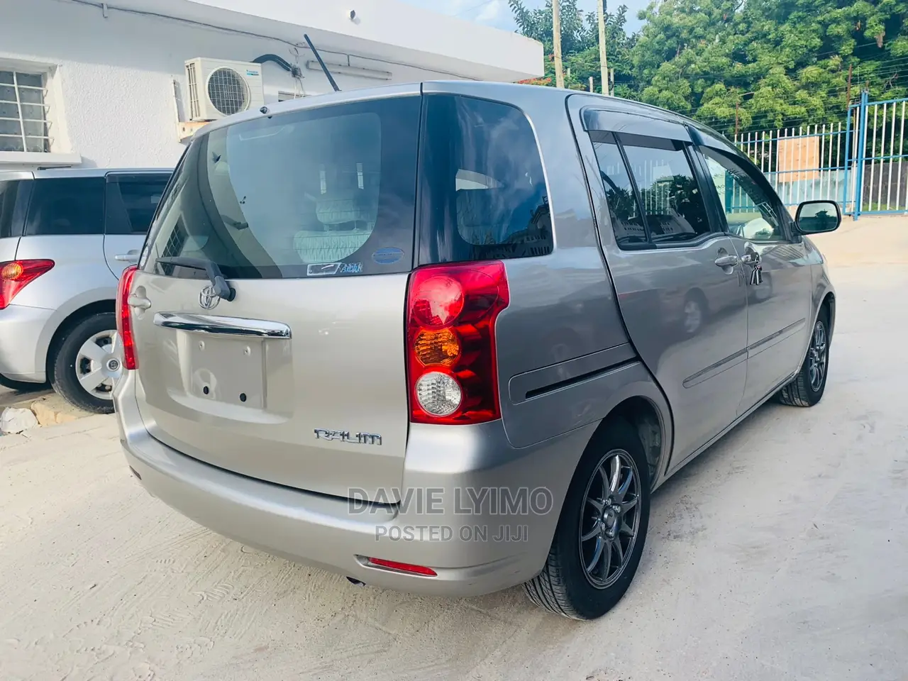 Toyota Raum 1.5 AWD 2004 Silver