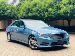 Mercedes-Benz E250 2012 Blue