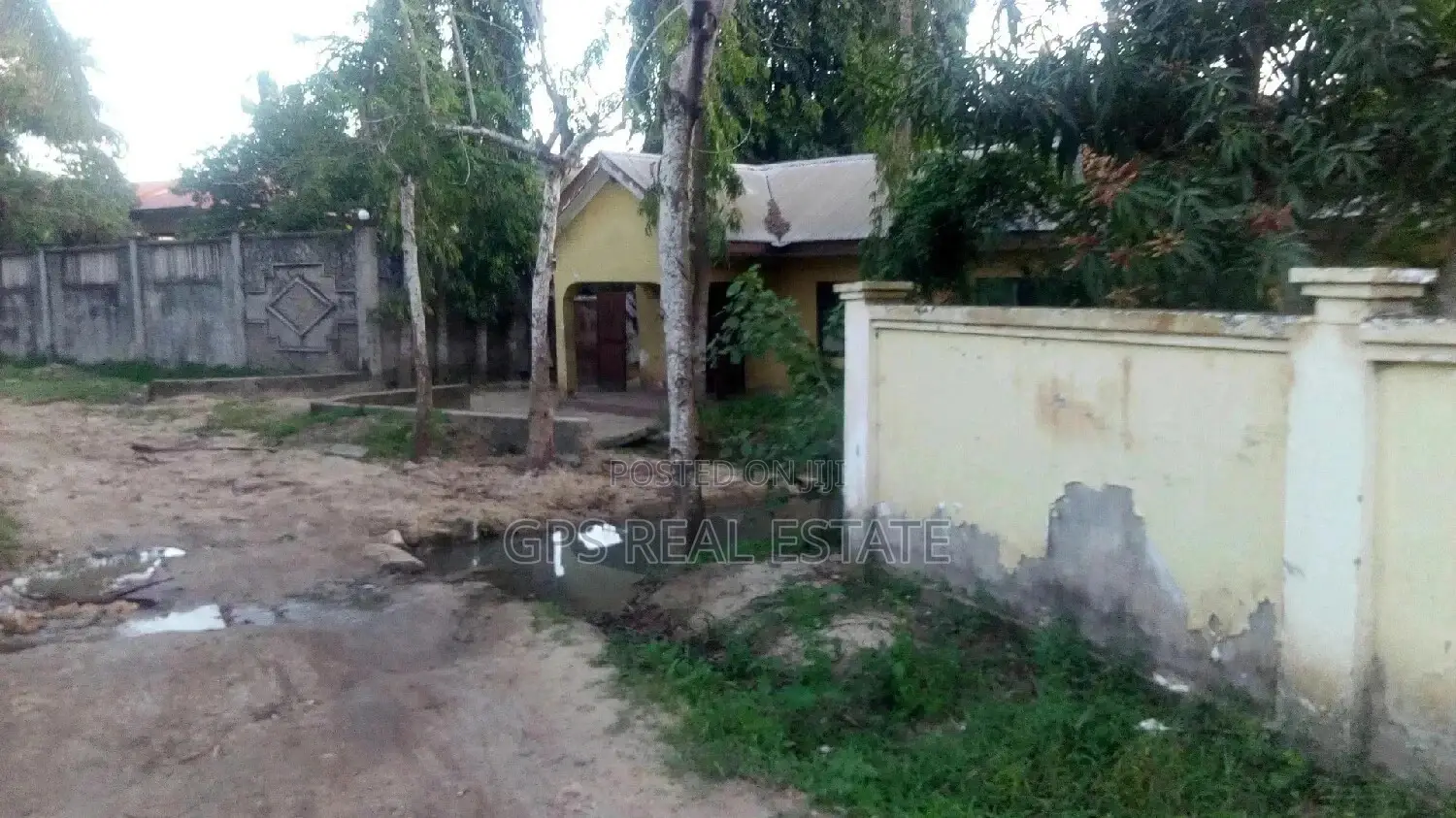 Hostel for Sale