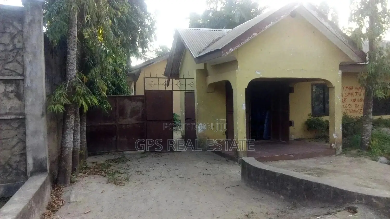 Hostel for Sale