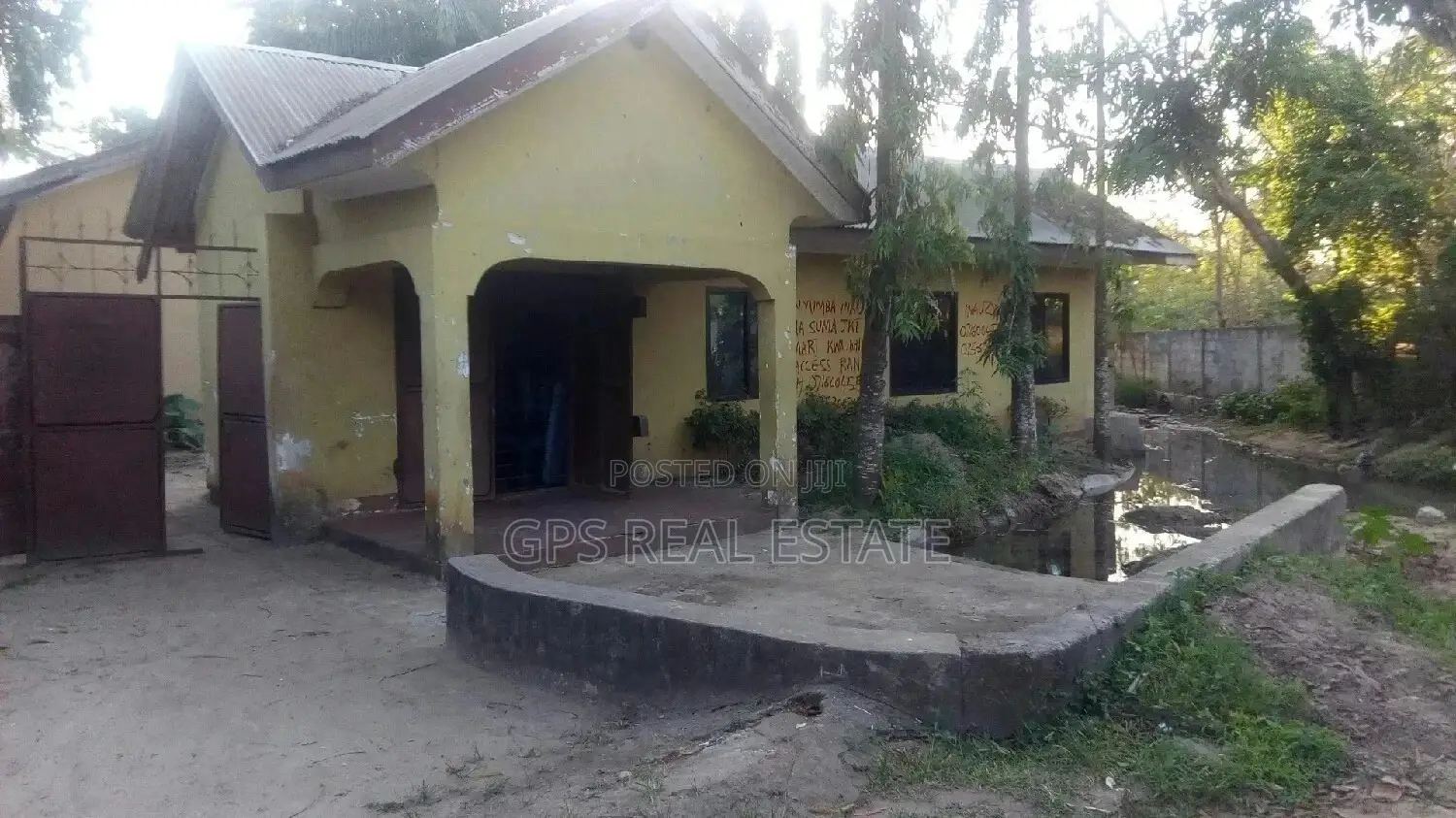 Hostel for Sale