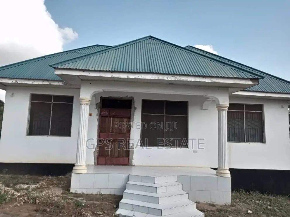3bdrm House in Tegeta A, Kinondoni for Sale