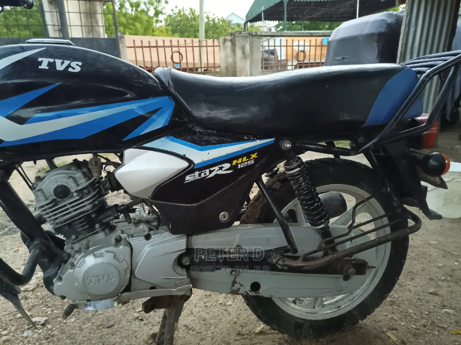 TVS HLX 125 2022 Black