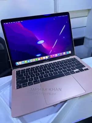 New Laptop Apple MacBook Pro 2017 16GB Intel Core I7 SSD 512GB