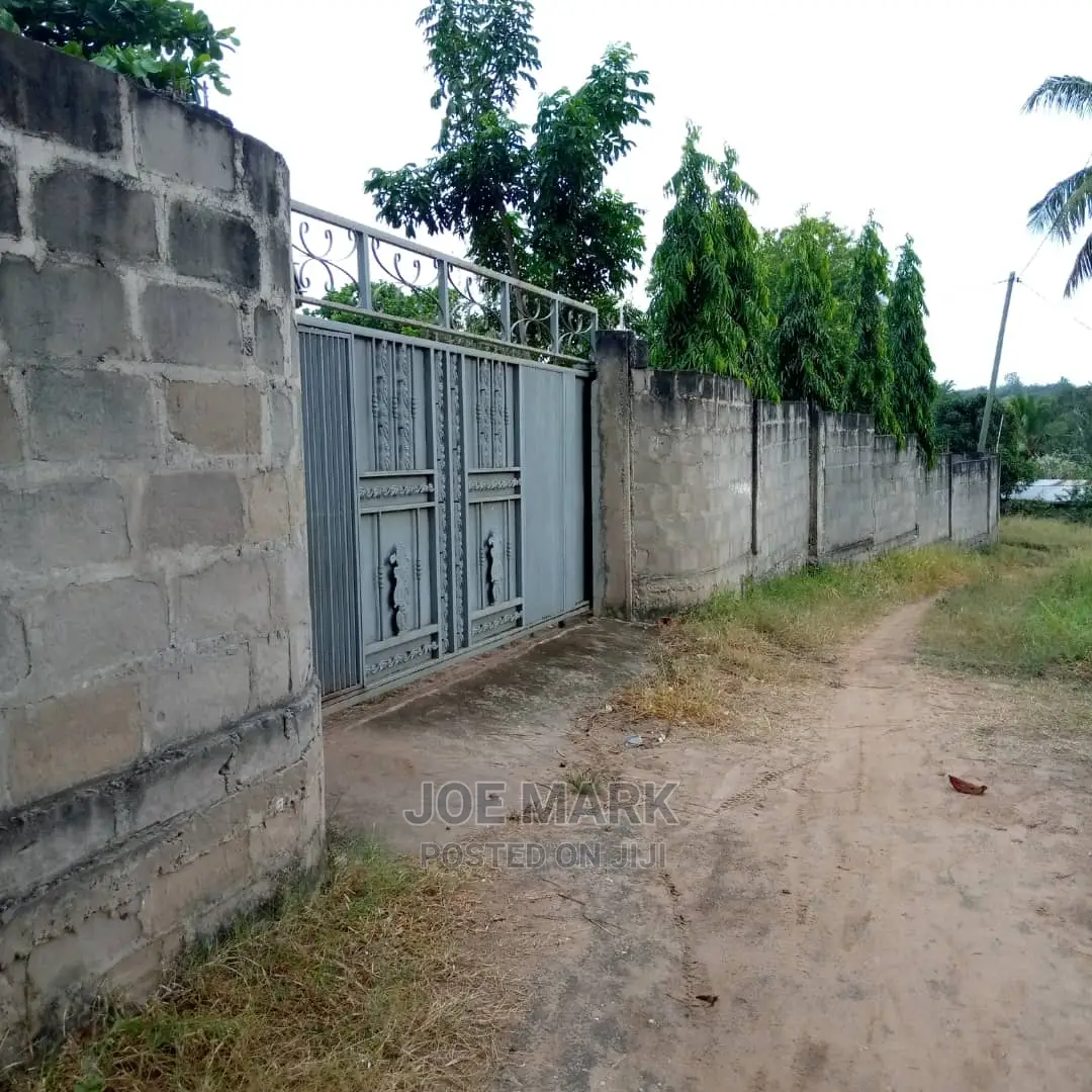 6bdrm House in Mark Real Estate, Goba for Sale