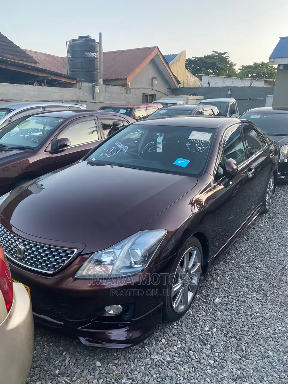 Toyota Crown 2010