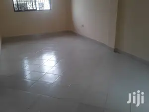 Ina Vyumba3, Master,Public Toilet,Jiko,Sebule Na Car Parking