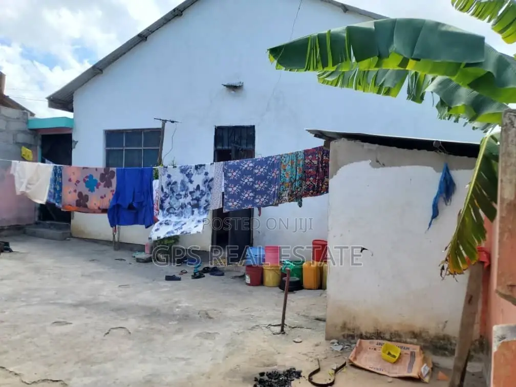 3bdrm House in Mbagala Saku Ilulu, Temeke for sale