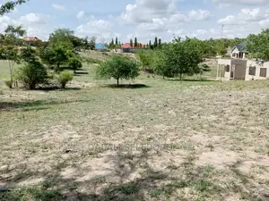 Plot at Madale Nyakasangwe