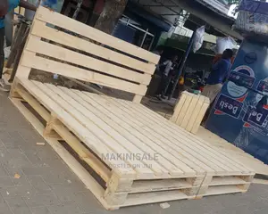 Pallett Wood Bei Yetu Ni Poa