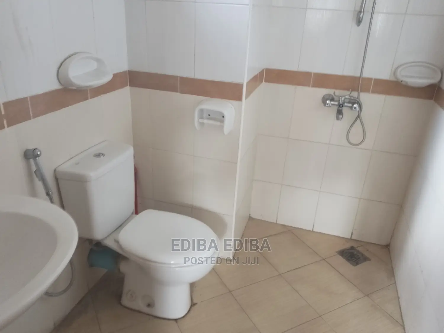 5bdrm House in Ediba Real Estate, Arusha for Rent