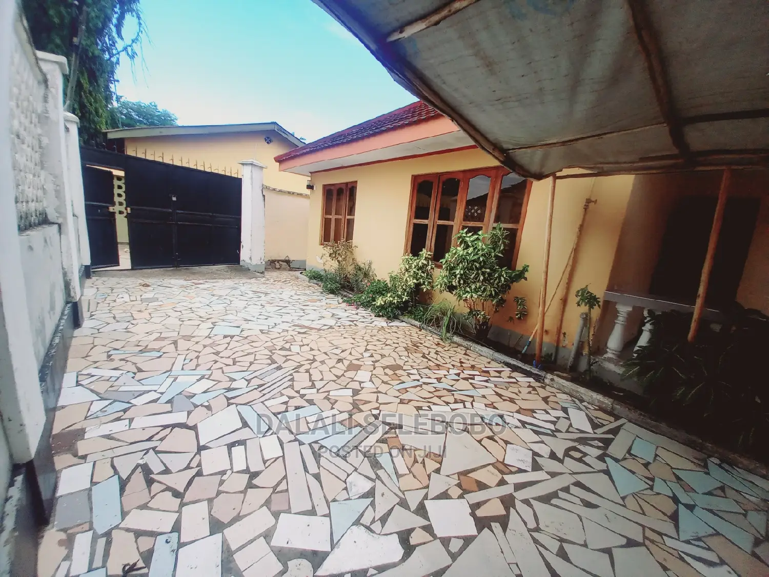 3bdrm Bungalow in Sinza E, Kinondoni for Rent