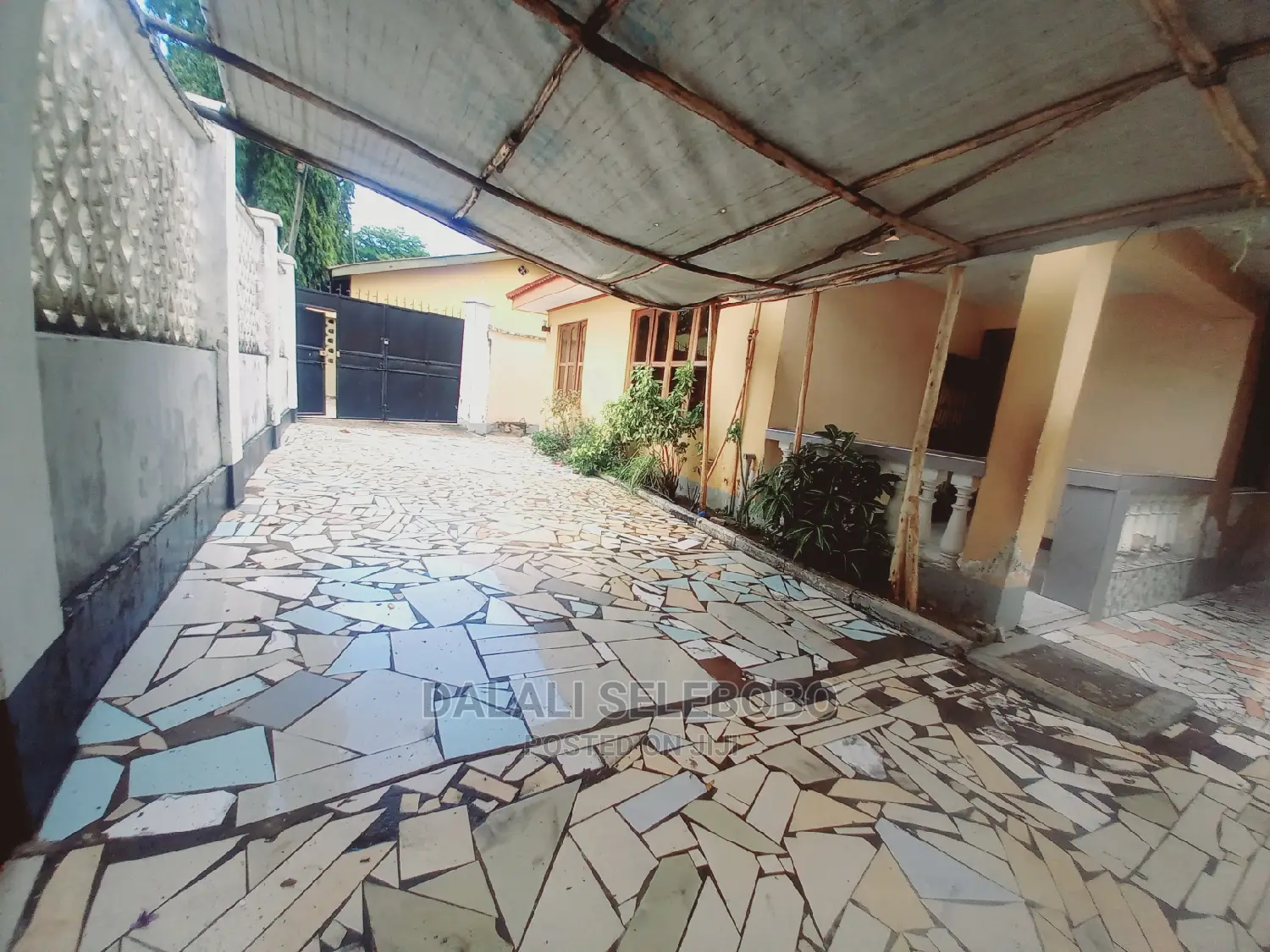 3bdrm Bungalow in Sinza E, Kinondoni for Rent