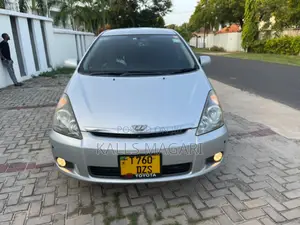 Toyota Wish 2007 Silver