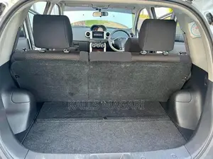 Toyota IST 2005 Silver
