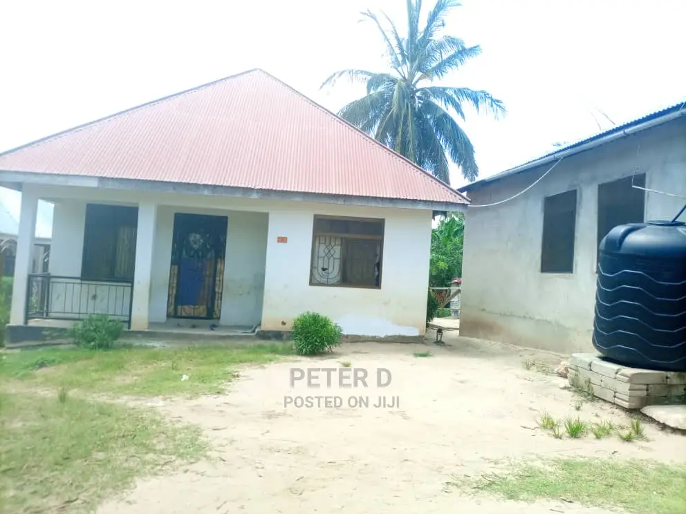 3bdrm House in Goba for sale
