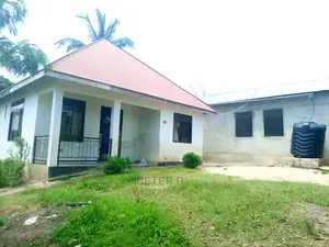 3bdrm House in Goba for sale